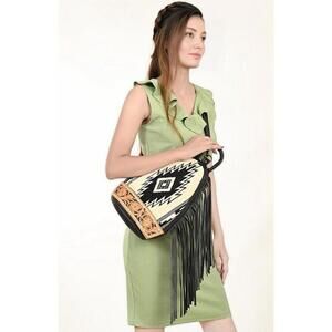 AD American Darling ADBG1125A Sling Hand Tooled Leather